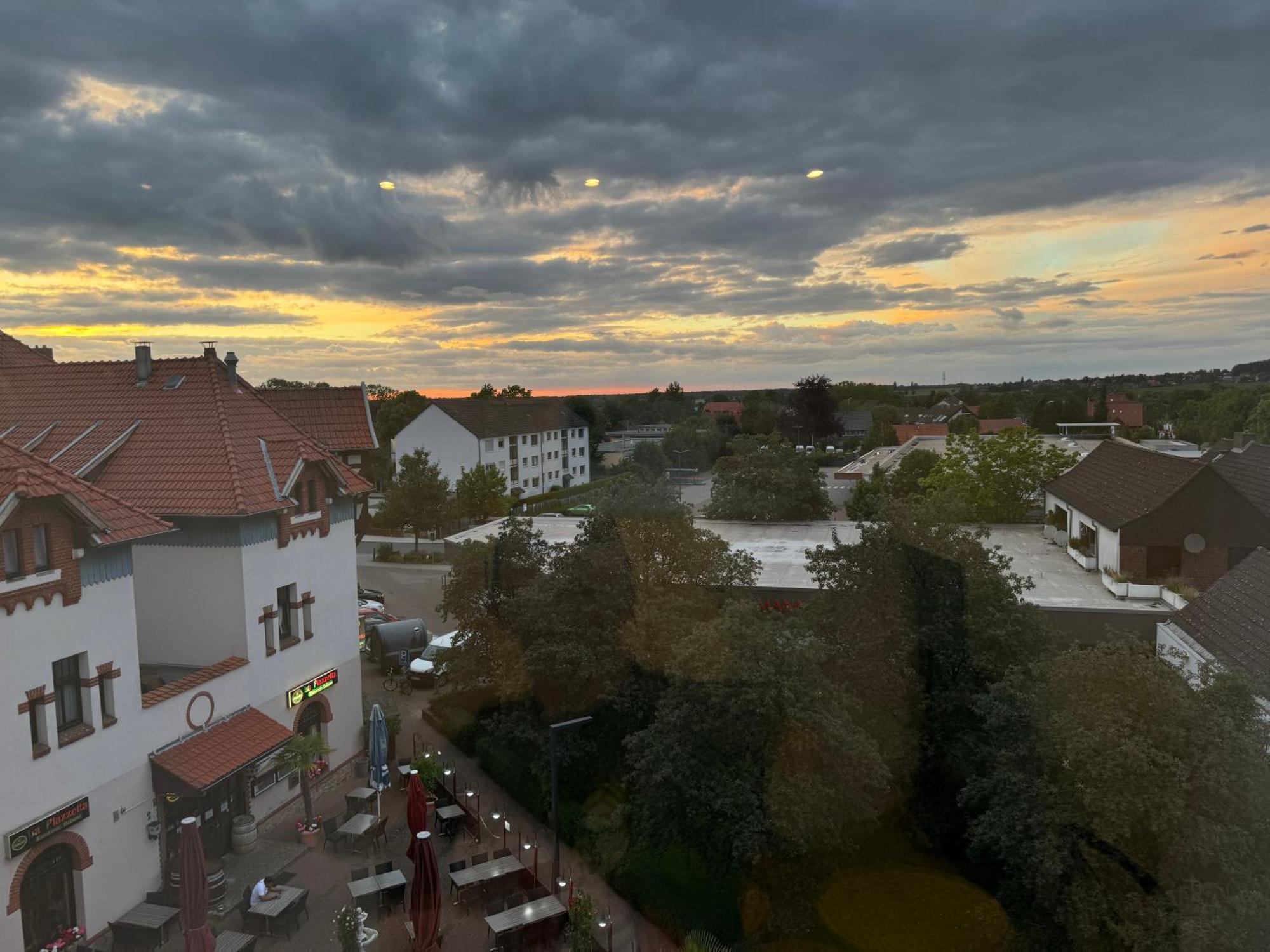 Moderne 4 Zimmer Apartment Mit Bergblick Stadtzentrum Contactless Check-In Gehrden  Екстер'єр фото