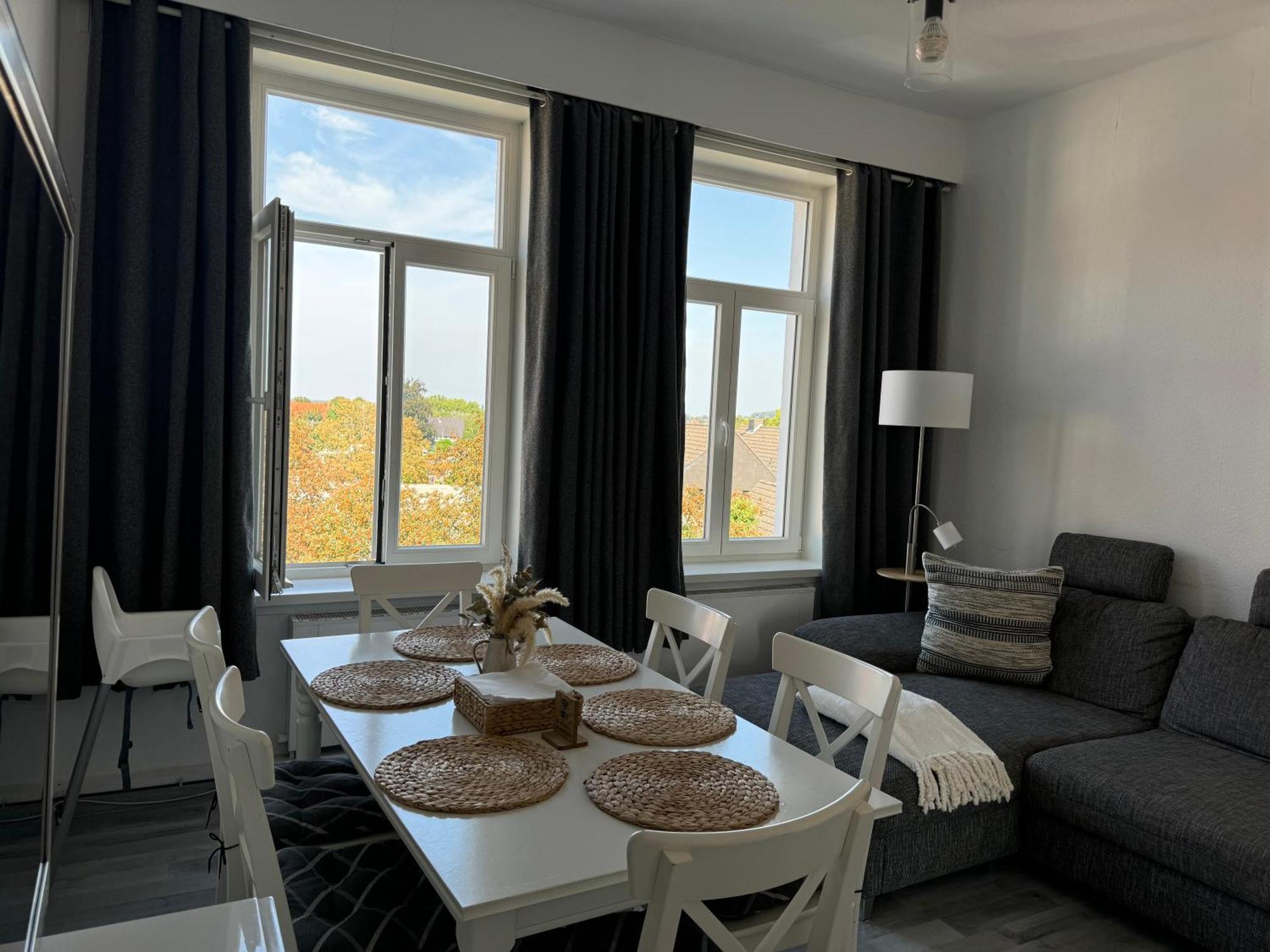 Moderne 4 Zimmer Apartment Mit Bergblick Stadtzentrum Contactless Check-In Gehrden  Екстер'єр фото