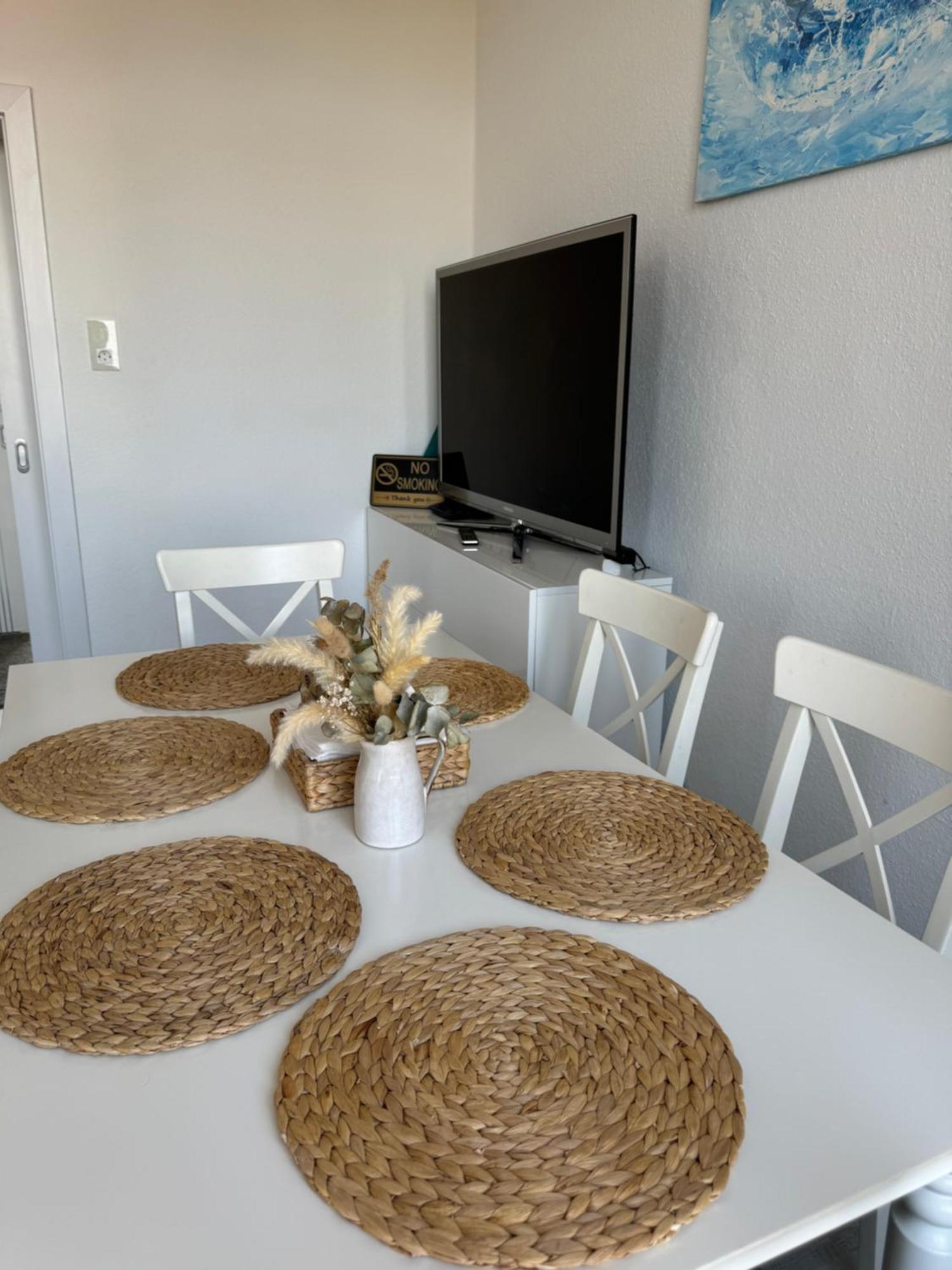 Moderne 4 Zimmer Apartment Mit Bergblick Stadtzentrum Contactless Check-In Gehrden  Екстер'єр фото