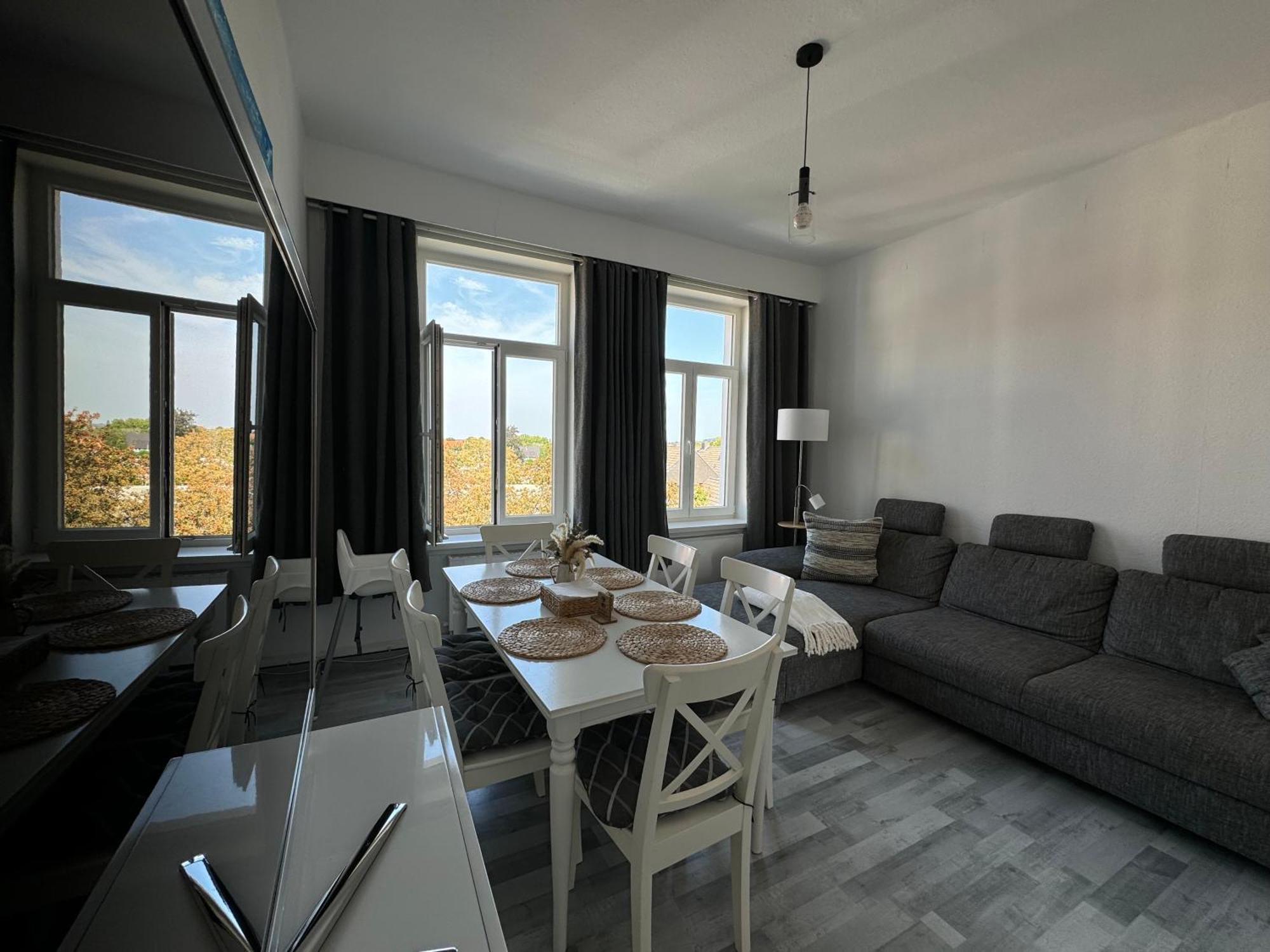 Moderne 4 Zimmer Apartment Mit Bergblick Stadtzentrum Contactless Check-In Gehrden  Екстер'єр фото